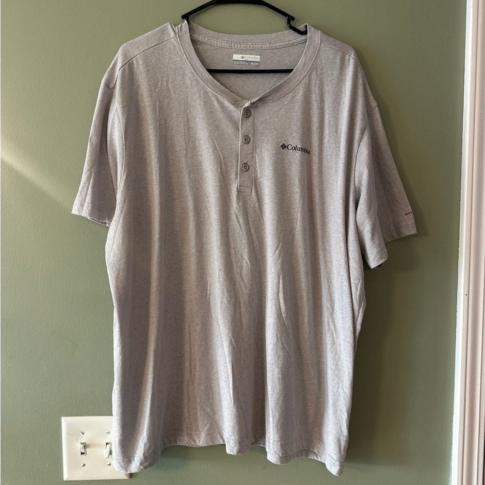 Columbia Light Gray Men's Henley Shirt